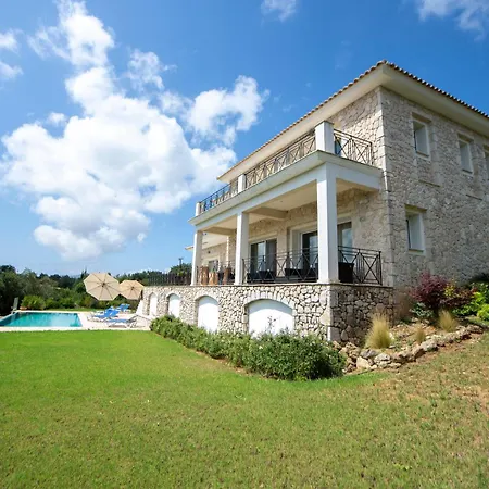 Balatsinos Villa Poulades
