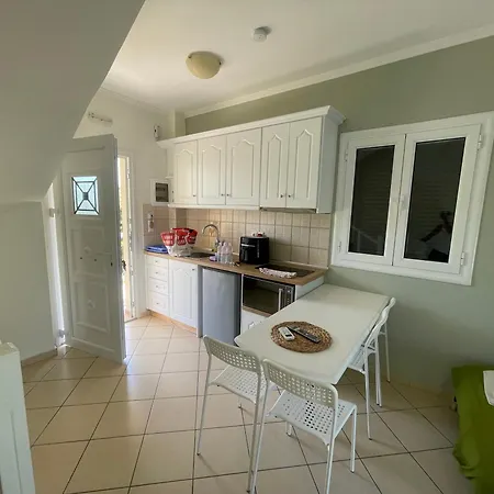 Aparthotel Mythos Apts Rentit Agios Stefanos Avliotes (Corfu)