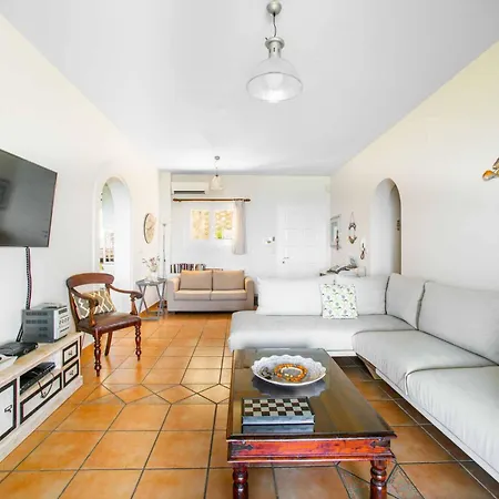 Villa Irida *
