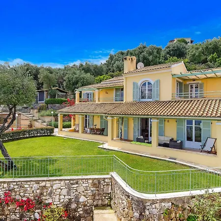 Irida Villa Apraos