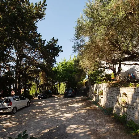 Guest house Anneta Vitalades