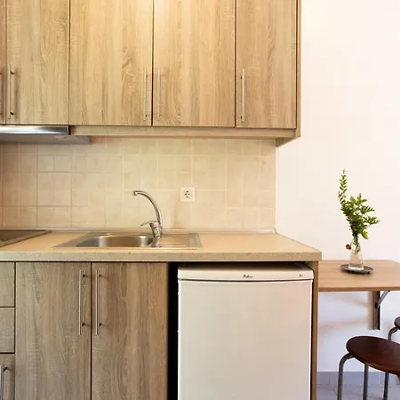 Anneta Guest house