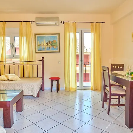 Chrismos Luxury Corfu * Apraos