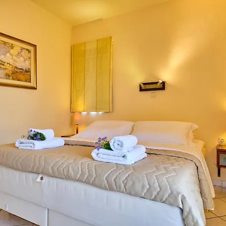 Chrismos Luxury Corfu Apraos
