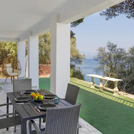 Ninemia Seaview By Estia Perama (Corfu)