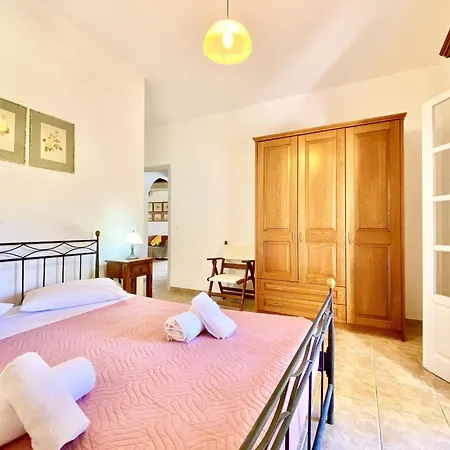 Kostas Estate With Private Pool By Dadovillas Villa *