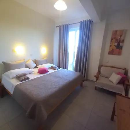 Vakantiehuis Natassa House 2 Agios Georgios Pagon