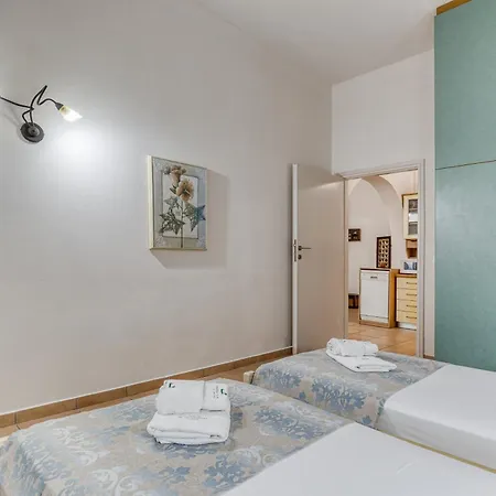 Kaminaki By Tsiolis Family Apartment