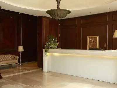 City Marina Hotel