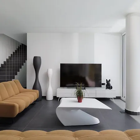 Villa Anax