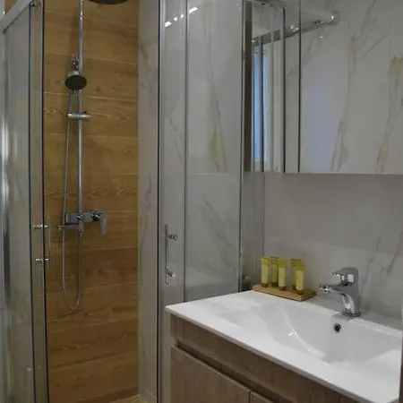 Fortress View Apartment *