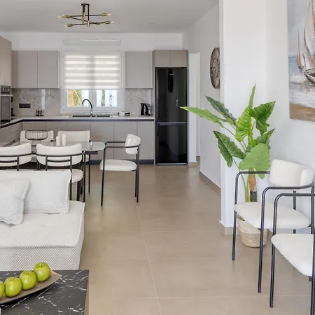 Ninemia Seaview By Estia Holiday home *