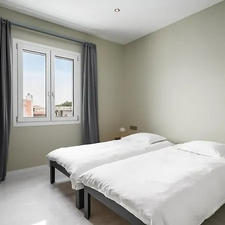 Comme A La Maison Apartment