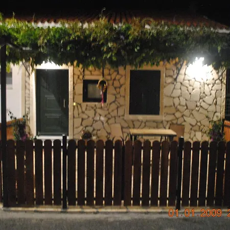 Giannis Sea-view