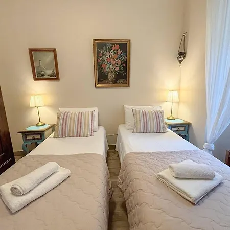 Dion And Eva's Oldtown Apartment Corfu (city)