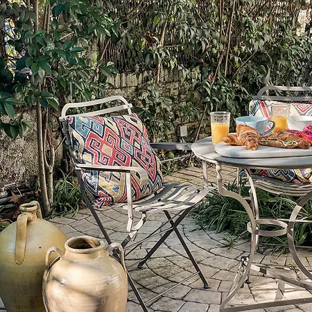 Garden Apartment *