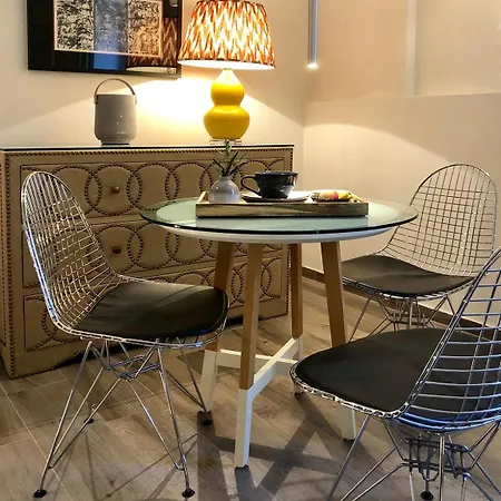 Garden Apartment *