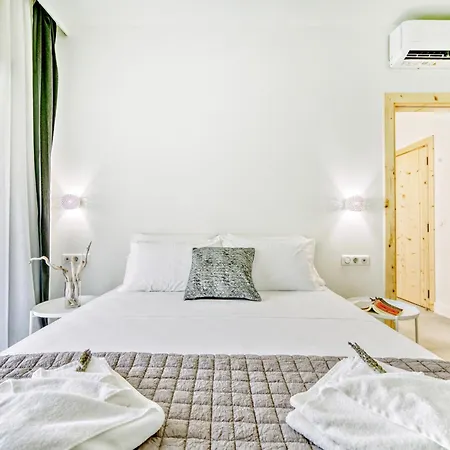 Kumquart Estate- Bergamot Lodge Aspiotades
