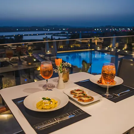 Hotel Divani Corfu Palace 4*