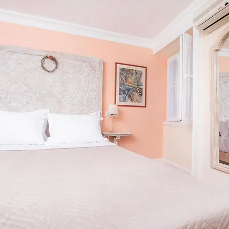 Casa Campanili, Corfu Old Town Apartment