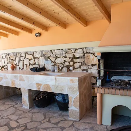 Villa Anna Agios Stefanos (Thinali)