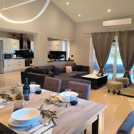 Holiday home Luxury With Panoramic Sea Views On Pelekas Or