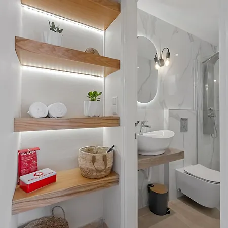 Aristo By Estia Apartment *
