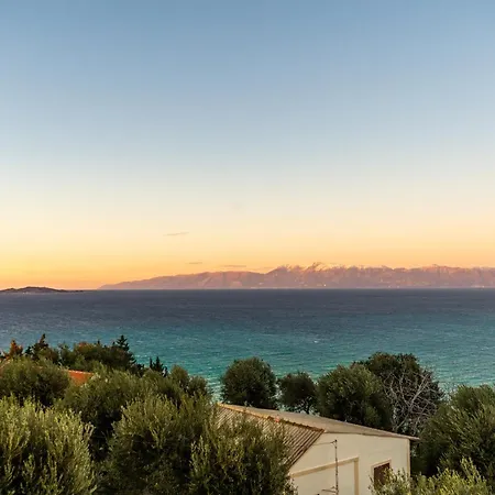 Ocean Breeze Ii Apartment Avliotai