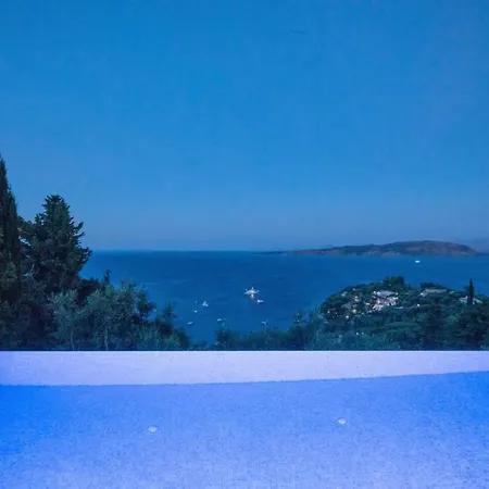 Beautiful New Overlooking The Beach!! Apartment