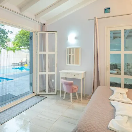 Luxury Just For 2 * Chalikounas