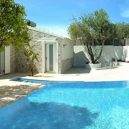 Villa Luxury Just For 2 Chalikounas