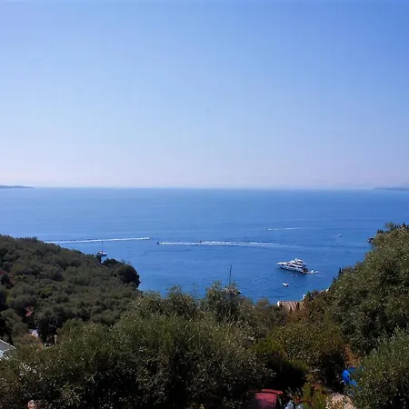 In Ruhiger Lage Mit Herrlichem Meerblick Holiday home