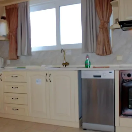 Nikolas House With Sweeping Sea View *