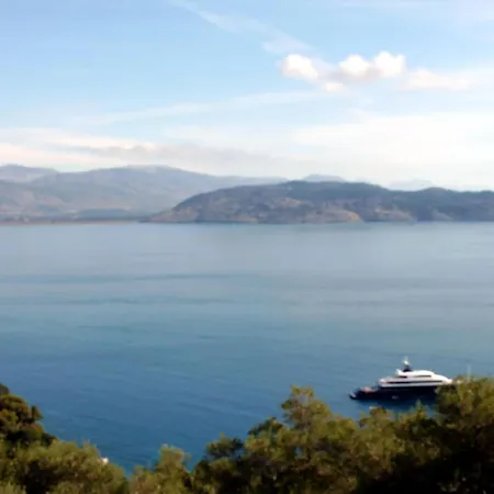 Holiday home Nikolas House With Sweeping Sea View *
