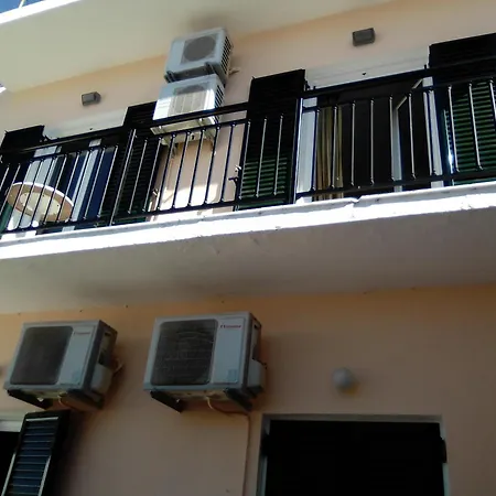 Georgia Apartment