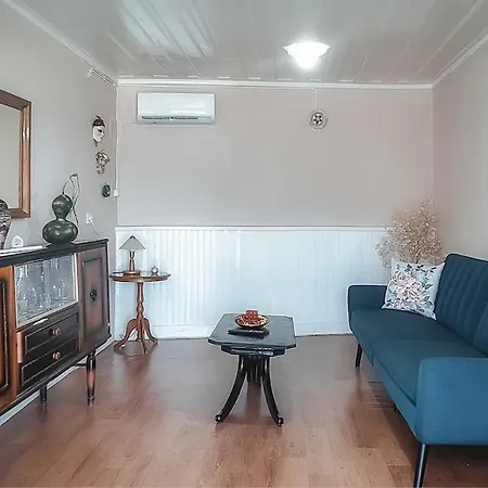 Holiday home Nanas Mountain View House *