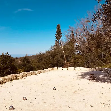 Coco , Un Lieu Convivial Ou Se Ressourcer. Villa Kalafationes