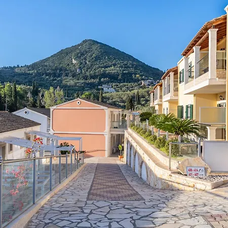 Loulass Village Aparthotel Mesongi