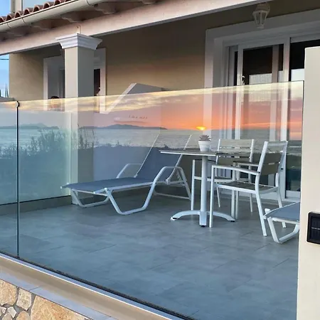 Diamond Arillas Luxury *