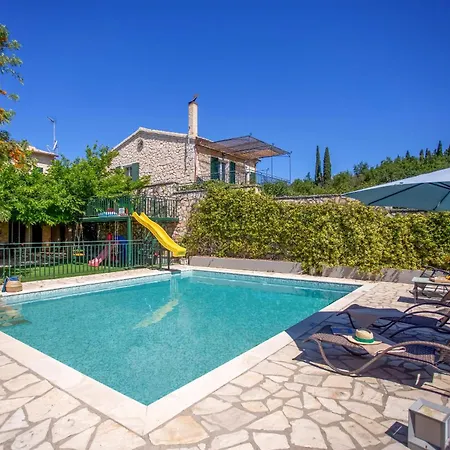 Yiarios Villa Poulades