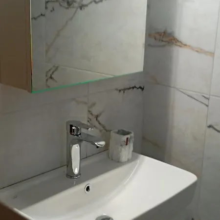 Elena Apartment *