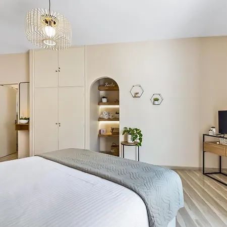 Aristo By Estia Apartment