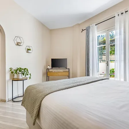 Aristo By Estia Apartment *