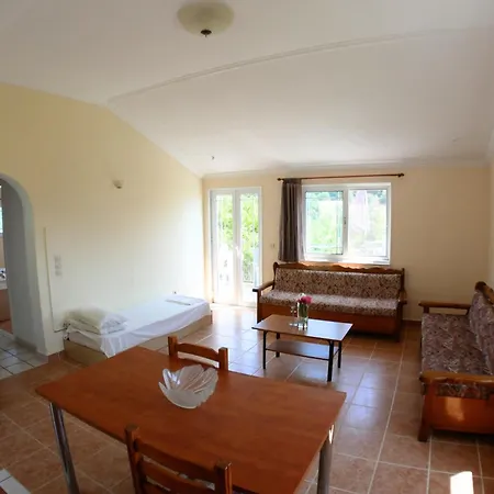 Vania Gardenos Apartment