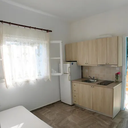 Vania Gardenos Apartment Vitaládes