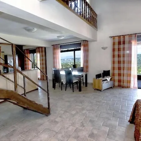 House With Private Mini Pool Jacuzzi & Holiday home *