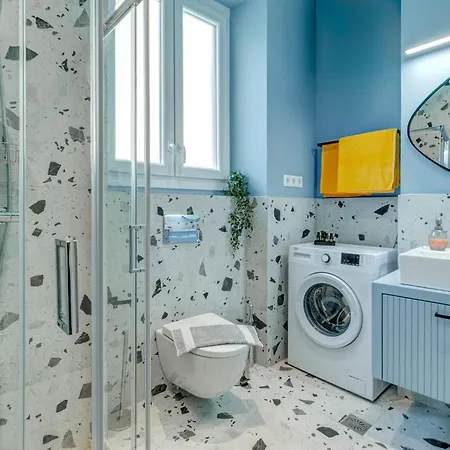 Royal View - Corfu Town Apartment *