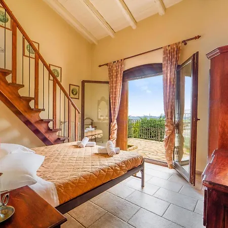 Villa Adonis By *