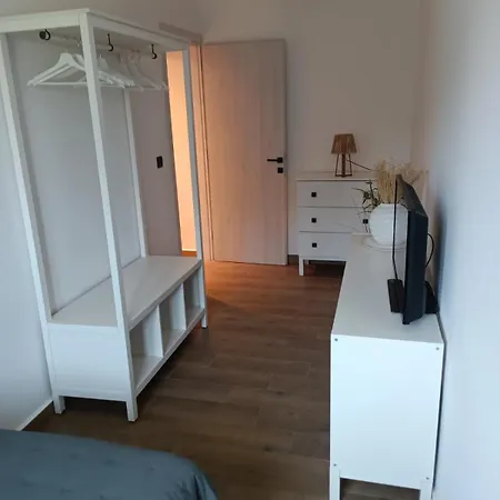 Rf 1 Summer House