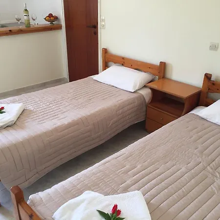 Family Studios * Marathias (Corfu)